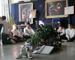 Con Nao gli studenti scoprono l'arte e la robotica