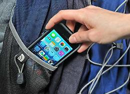 Rubano il cellulare a una donna, beccati i 4 responsabili minorenni
