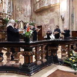Esecuzione della Missa XVIII "Pro Defunctis" in canto gregoriano