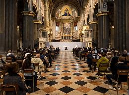 Il vescovo in Duomo: «I Santi e il loro coro accendono la fede»