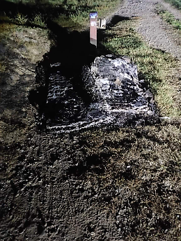 Vandalismi lungo il tracciato della gara di mountain bike: per un soffio non s'incendia il bosco