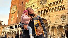 Chiara Ferragni in centro con la famiglia 