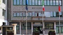 Impiegate sostituite dopo unione civile, sindaco condannato