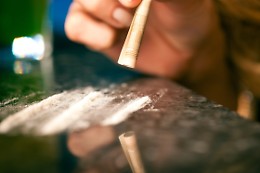 Cocaina dietro lo sportellino del tappo della benzina: due denunciati