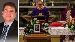 In centinaia alla parrocchiale per l'ultimo saluto ad Adalberto Cogrossi