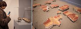 Sui  muri delle ricche domus c’è la bellezza sopravvissuta