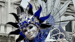 Carnevale di Venezia, la maschera più bella è 'Astrostar'