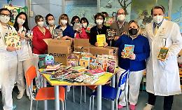 Pediatria del Maggiore, 250 volumi per i bambini ricoverati in reparto
