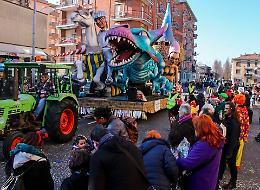 Gran Carnevale: domenica l'ultima sfilata, ma il maltempo minaccia