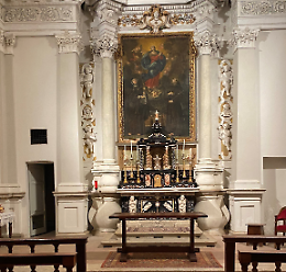  Via Crucis con una cornice musicale insolita