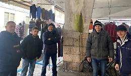 Mercato, «Pulite quei pluviali». Il Comune: «Oggi l'intervento»