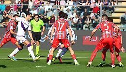 Calcio. La Cremonese ci prova ma la Fiorentina è cinica e spietata (0-2) 