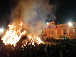 Pro loco multata per il falò: sanzione di circa 230 euro 