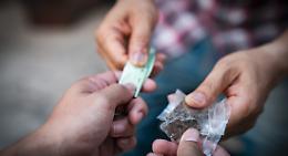 Lotta allo spaccio: segnalati assuntori di droga e patenti ritirate