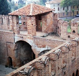 Medioevo da vivere: visite guidate nei sotterranei e nel borgo