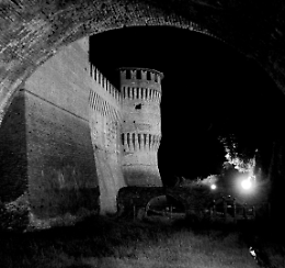 Notti di storia e racconti: visite guidate serali nei sotterranei della rocca