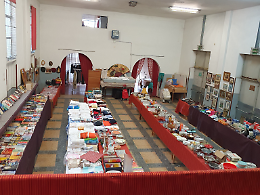 Grande mercato dell'usato per aiutare persone e famiglie bisognose