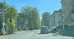 Sollievo in città, riaperto il passaggio a livello di via Ghinaglia