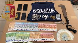 Spaccio con fischio e ping-pong: arrestato 35enne