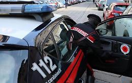 Ubriaco litiga al bar, aggressivo con i Cc: denunciato e sanzionato