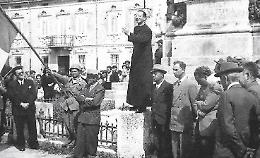 La storia. «Il nostro fiore per il prete partigiano»