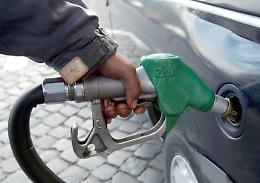 Caro carburanti, in provincia il pieno costa meno