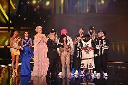 La Svezia vince l'Eurovision, Mengoni quarto