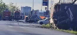 Ubriaco alla guida di un tir travolge e uccide un 20enne, in arresto camionista di Capralba