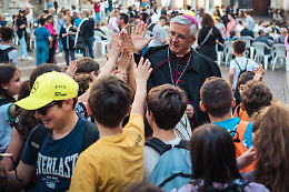 Cattedrale gremita di ragazzi: «Siate 'attori', non solo 'spettatori' della vita»