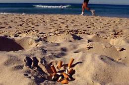 Infortunio sulla spiaggia causato da rifiuti, il Comune deve risarcire