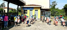 Progetto 'Rifiutando', i ragazzi di seconda puliscono la stazione ferroviaria