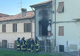 Rogo in un'abitazione: vigili del fuoco in azione, nessun ferito