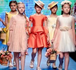 Moda in piazza a Rivolta D'Adda