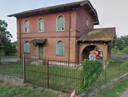 Casa cantoniera all'asta,   sull’accoglienza è 'guerra fredda' tra istituzioni