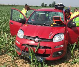 Auto fuori controllo e ribaltata, nuovo incidente lungo la Codognese