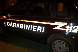 Insidiano una 12enne: intervengono i  carabinieri