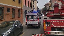 Si sente male in casa, arrivano i vigili del fuoco