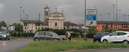 Collisione tra due auto,  coinvolte nello scontro cinque persone. Ferite lievi