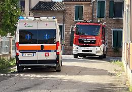 Sta male dopo la puntura d'insetto, ma i soccorsi vanno all'indirizzo sbagliato