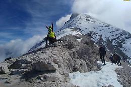 Precipita scalando in libera la Tofana, morta guida alpina