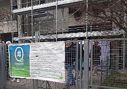 Casa Zero. Vanno all’asta i ponteggi per i cantieri
