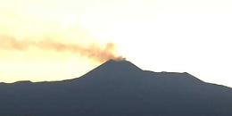 Etna, Protezione civile: l'allerta sale a 'preallarme' 