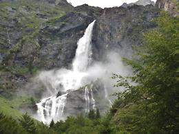 Cremaschi in Valbondione per le cascate del Serio