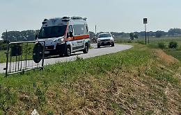 Cade in bici lungo l'argine maestro, 16enne in ospedale