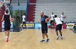 Basket,  per la Vanoli primo allenamento sul parquet del PalaRadi 