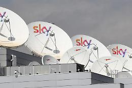 Bloccato mentre tenta di entrare a Sky, morto per malore