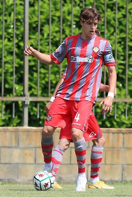 Calcio, la Cremonese cede Ghisolfi