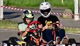Disabilità, la kart terapia in piazza senza barriere
