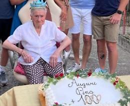La centenaria. Giuseppina, tutta famiglia e viaggi