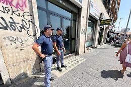 Musicista ucciso a Napoli, maxischermo in piazza per i funerali